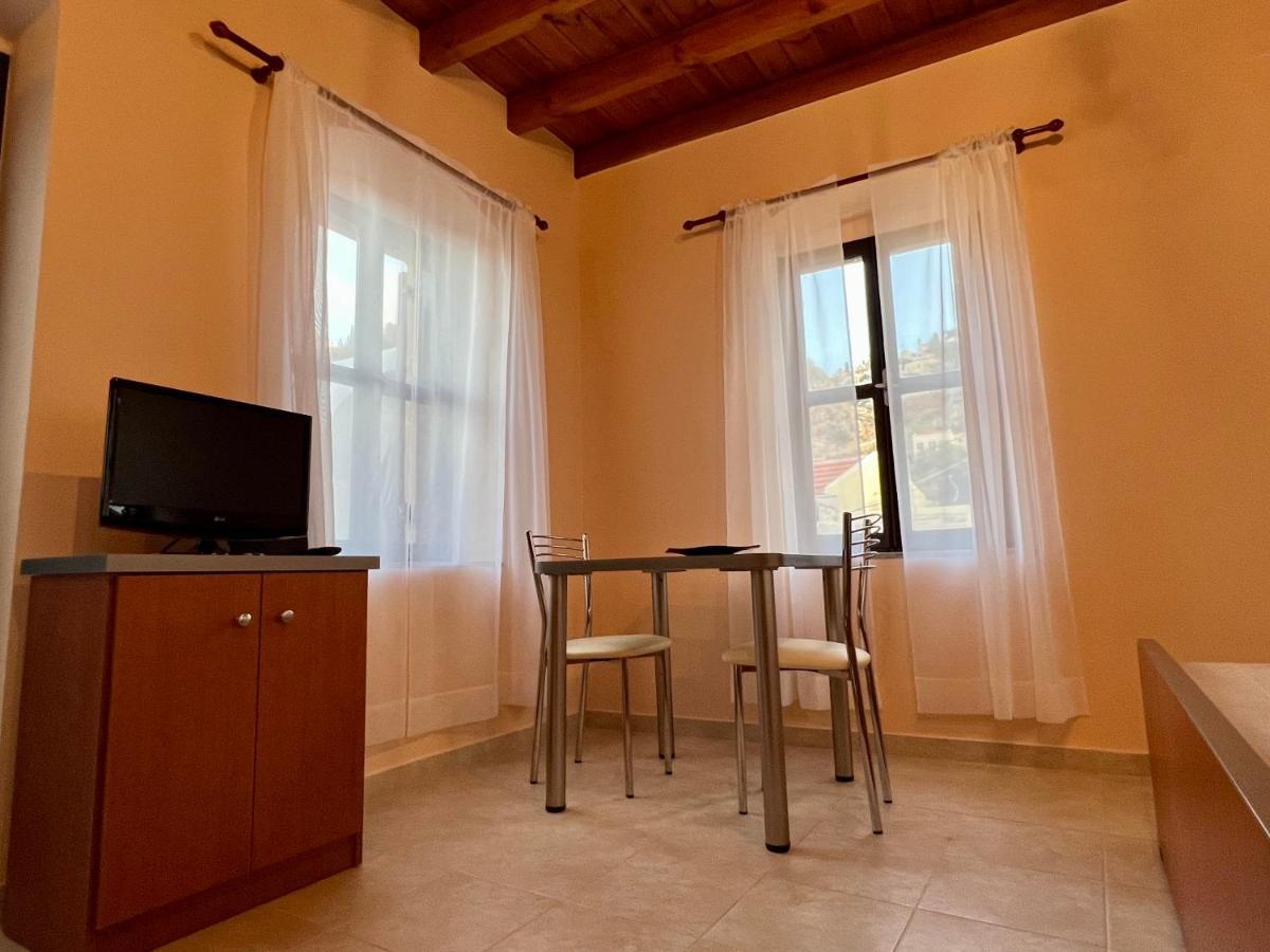 Pavlos House Symi Exterior foto